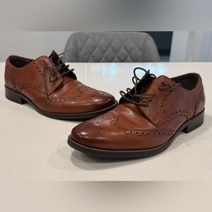 Cole Haan wingtip oxfords size 8